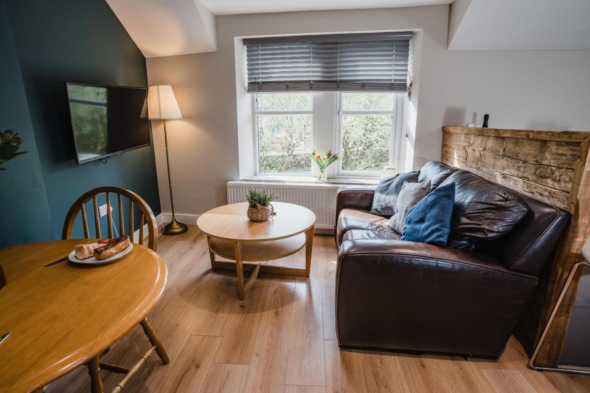 Swan House Holiday home Huddersfield